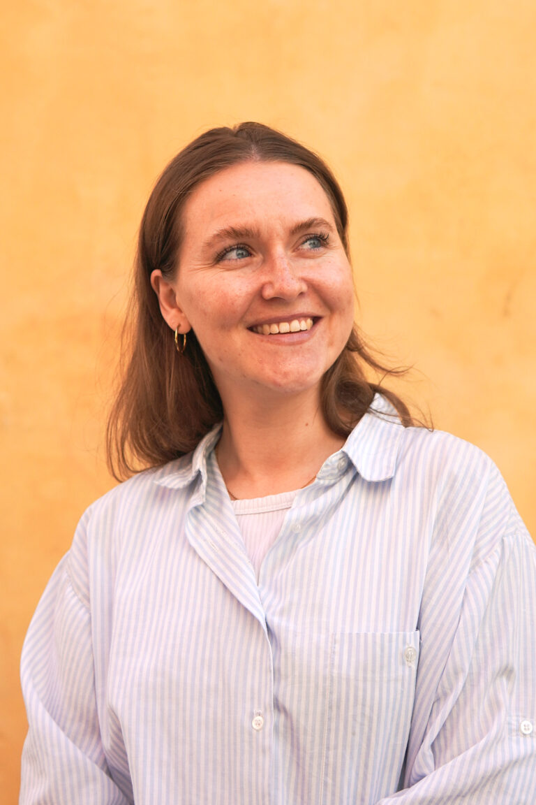 Amanda Cigarlos Dahlmann-Hartvigsen (hun/hende)